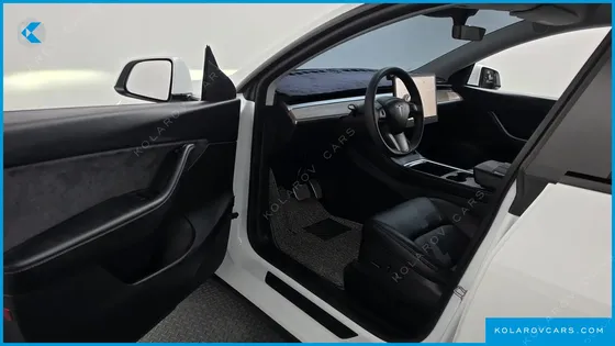 TESLA MODEL Y LONG RANGE AWD
