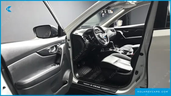NISSAN X-TRAIL 2.5 TECH 4WD