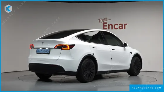 TESLA MODEL Y RWD