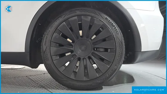 TESLA MODEL Y RWD