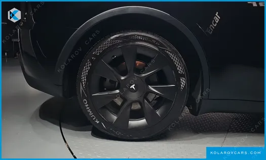 TESLA MODEL Y RWD