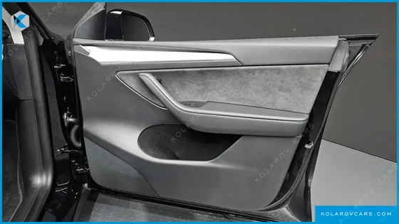 TESLA MODEL Y RWD