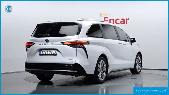 TOYOTA SIENNA 2.5 HYBRID 2WD