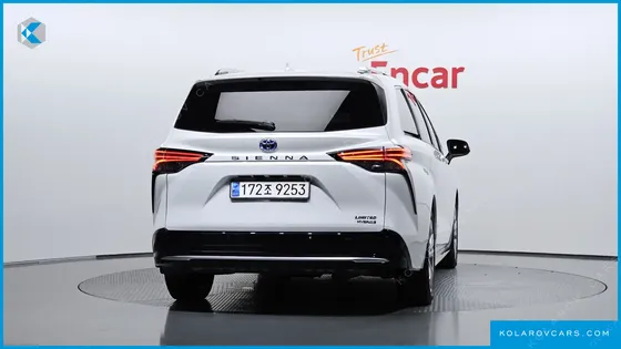 TOYOTA SIENNA 2.5 HYBRID 2WD