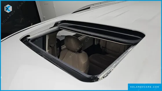 TOYOTA SIENNA 2.5 HYBRID 2WD