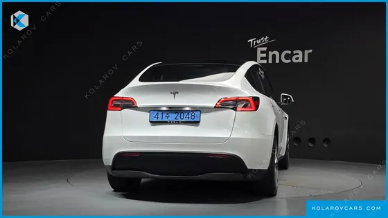 TESLA MODEL Y RWD