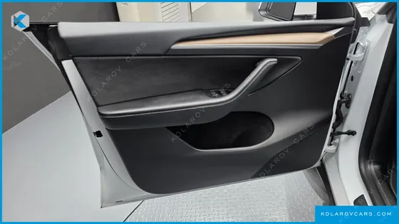 TESLA MODEL Y RWD