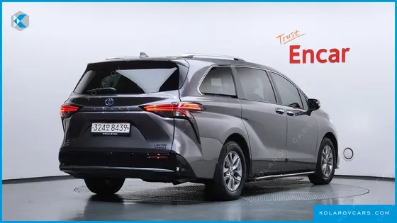 TOYOTA SIENNA 2.5 HYBRID AWD