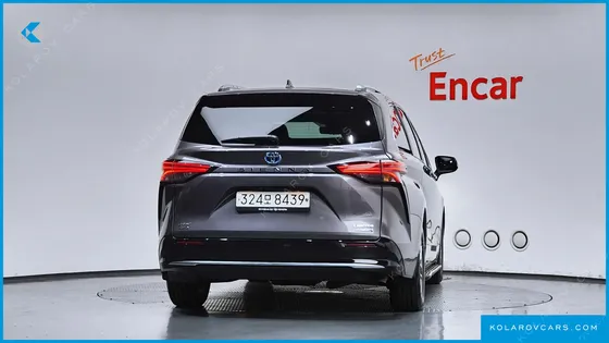 TOYOTA SIENNA 2.5 HYBRID AWD