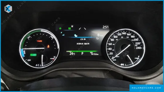 TOYOTA SIENNA 2.5 HYBRID AWD
