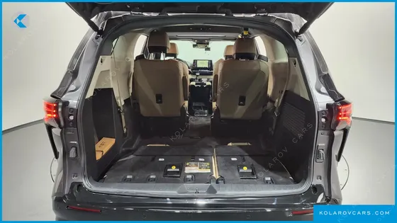 TOYOTA SIENNA 2.5 HYBRID AWD