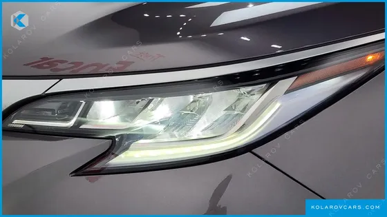 TOYOTA SIENNA 2.5 HYBRID AWD