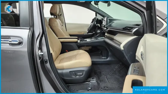 TOYOTA SIENNA 2.5 HYBRID AWD
