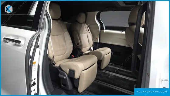 TOYOTA SIENNA 2.5 HYBRID 2WD