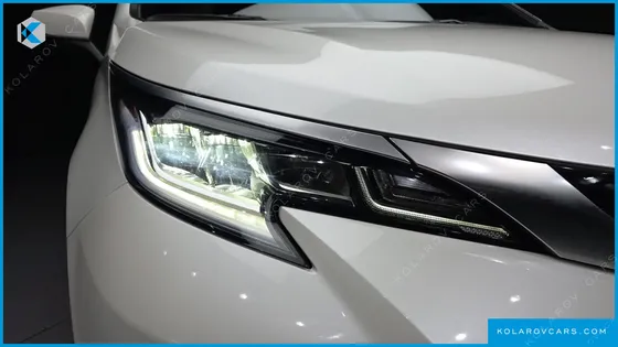 TOYOTA SIENNA 2.5 HYBRID 2WD