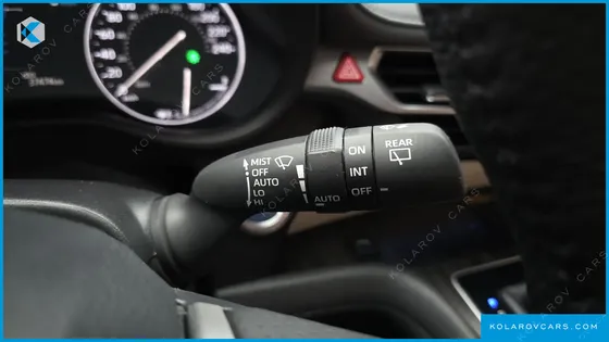 TOYOTA SIENNA 2.5 HYBRID 2WD