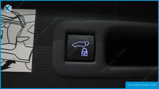 TOYOTA SIENNA 2.5 HYBRID 2WD