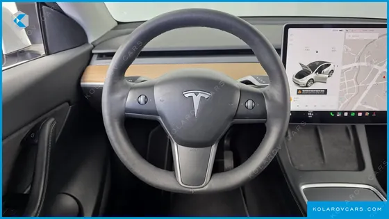 TESLA MODEL Y STANDARD RANGE RWD
