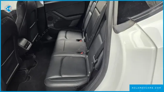 TESLA MODEL Y STANDARD RANGE RWD
