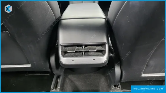 TESLA MODEL Y STANDARD RANGE RWD