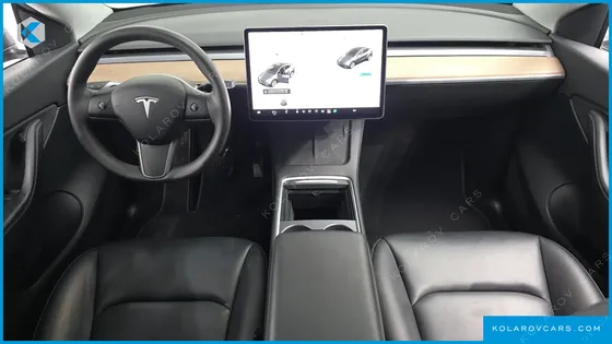 TESLA MODEL Y STANDARD RANGE RWD
