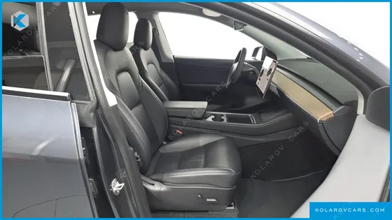 TESLA MODEL Y STANDARD RANGE RWD
