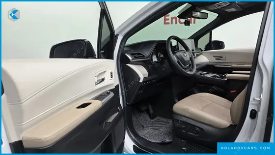 TOYOTA SIENNA 2.5 HYBRID 2WD