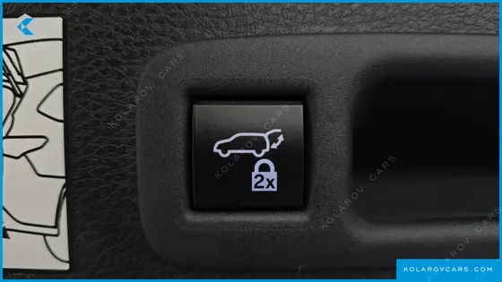 TOYOTA SIENNA 2.5 HYBRID AWD