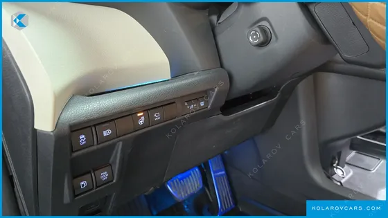 TOYOTA SIENNA 2.5 HYBRID AWD