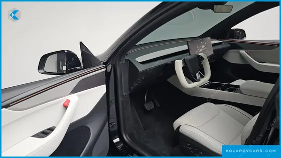 TESLA MODEL Y L LONG RANGE AWD