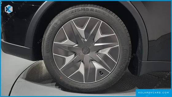 TESLA MODEL Y L LONG RANGE AWD