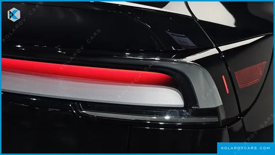 TESLA MODEL Y L LONG RANGE AWD