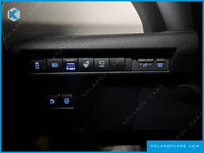 TOYOTA SIENNA 2.5 HYBRID AWD