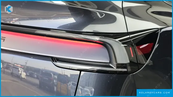 TESLA MODEL Y PREMIUM LONG RANGE AWD