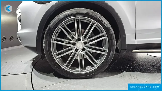 PORSCHE CAYENNE 4.8 S