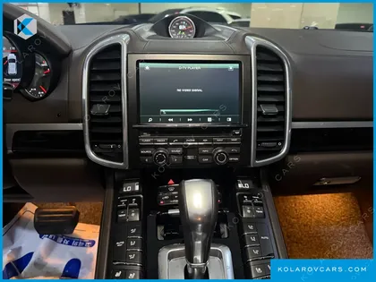 PORSCHE CAYENNE 3.0 DIESEL PLATIUM EDITION