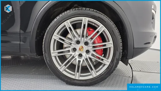 PORSCHE CAYENNE 4.8 TURBO