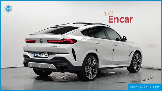 BMW X6 M50I