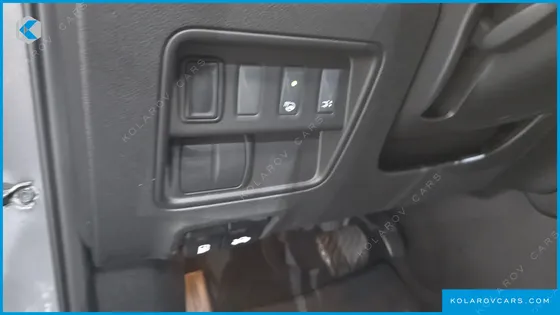 RENAULT KOREA QM6 (KOLEOS) DIESEL 2WD RE SIGNATURE