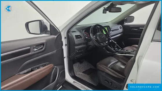 RENAULT KOREA QM6 (KOLEOS) DIESEL 4WD RE SIGNATURE