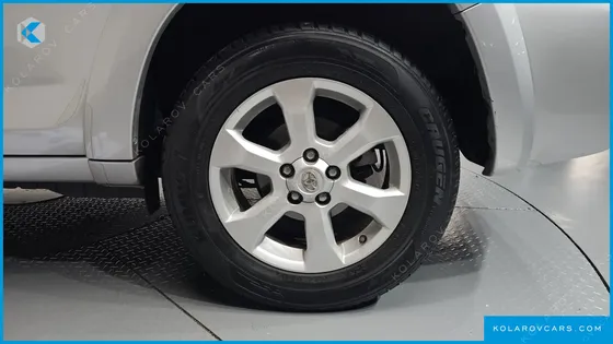 TOYOTA RAV4 2.5 4WD