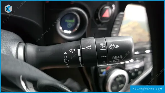 TOYOTA PRIUS 1.5