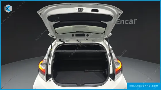 TOYOTA PRIUS 1.5