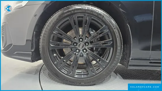 AUDI A8 50 TDI QUATRRO BLACK EDITION