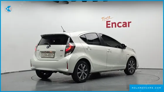 TOYOTA PRIUS 1.5
