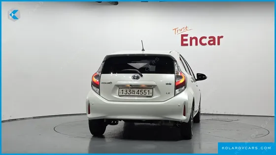 TOYOTA PRIUS 1.5