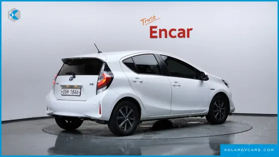 TOYOTA PRIUS 1.5