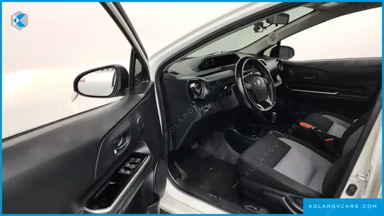 TOYOTA PRIUS 1.5