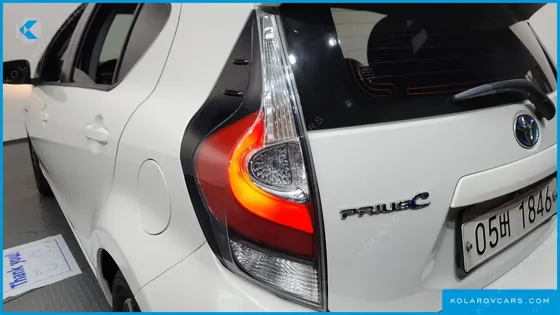 TOYOTA PRIUS 1.5