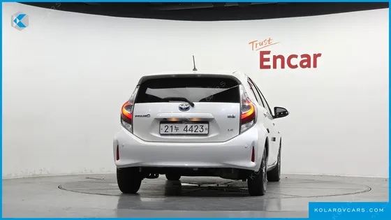 TOYOTA PRIUS 1.5